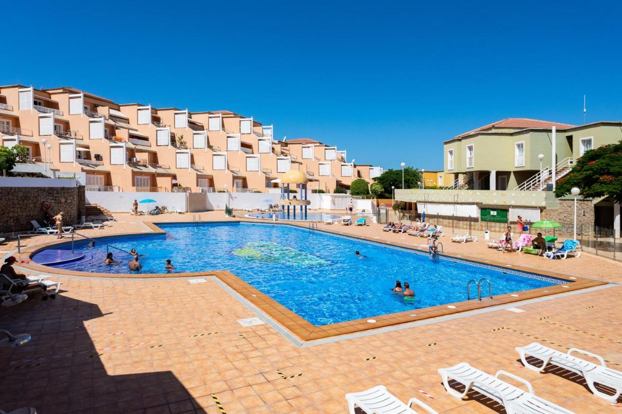 Home2Book Apart Costa Adeje, Pool Адехе Екстериор снимка