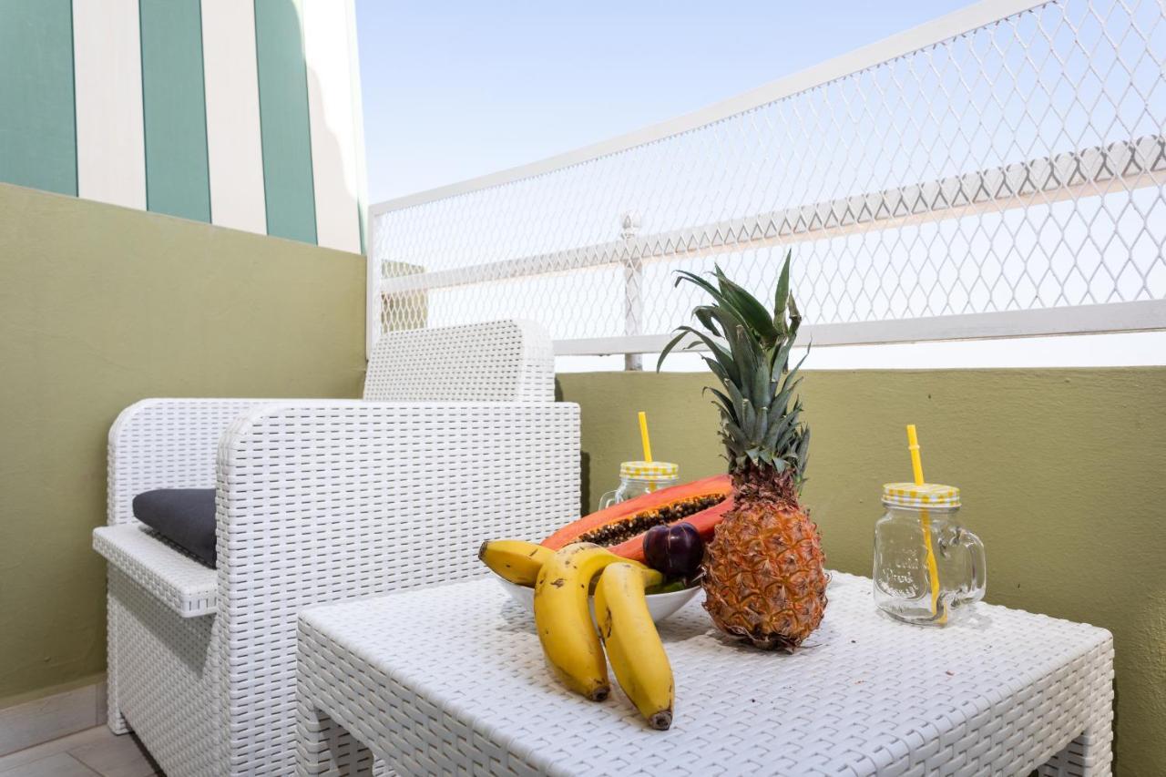 Home2Book Apart Costa Adeje, Pool Адехе Екстериор снимка