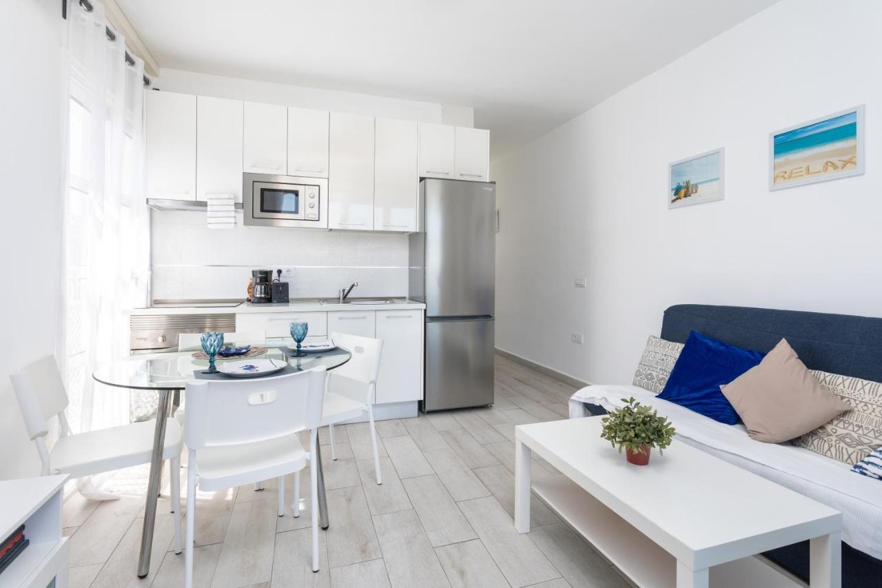 Home2Book Apart Costa Adeje, Pool Адехе Екстериор снимка